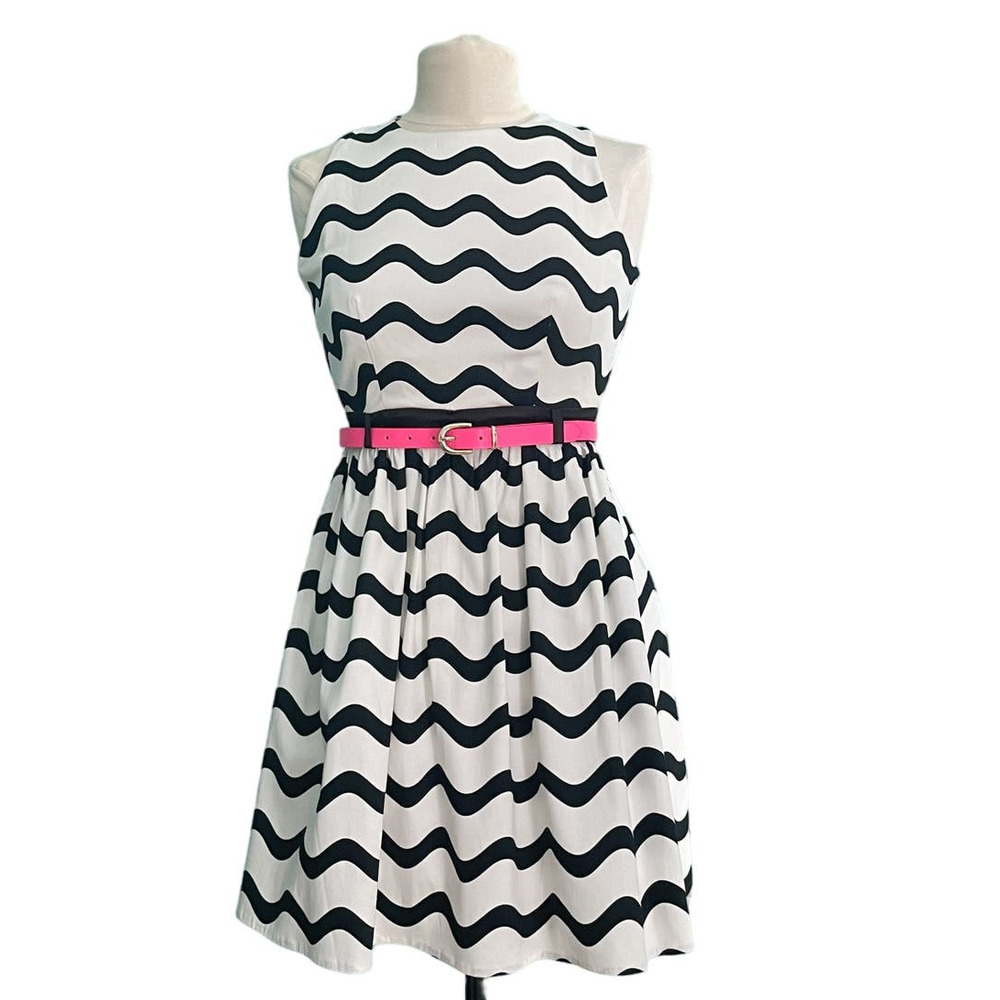 City Triangles Zig Zag Dress SZ 5 Juniors Black and White Chevron Dress